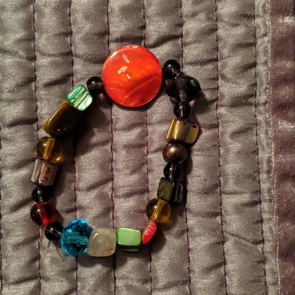 Beaded bracelets - Picture 4 of 4